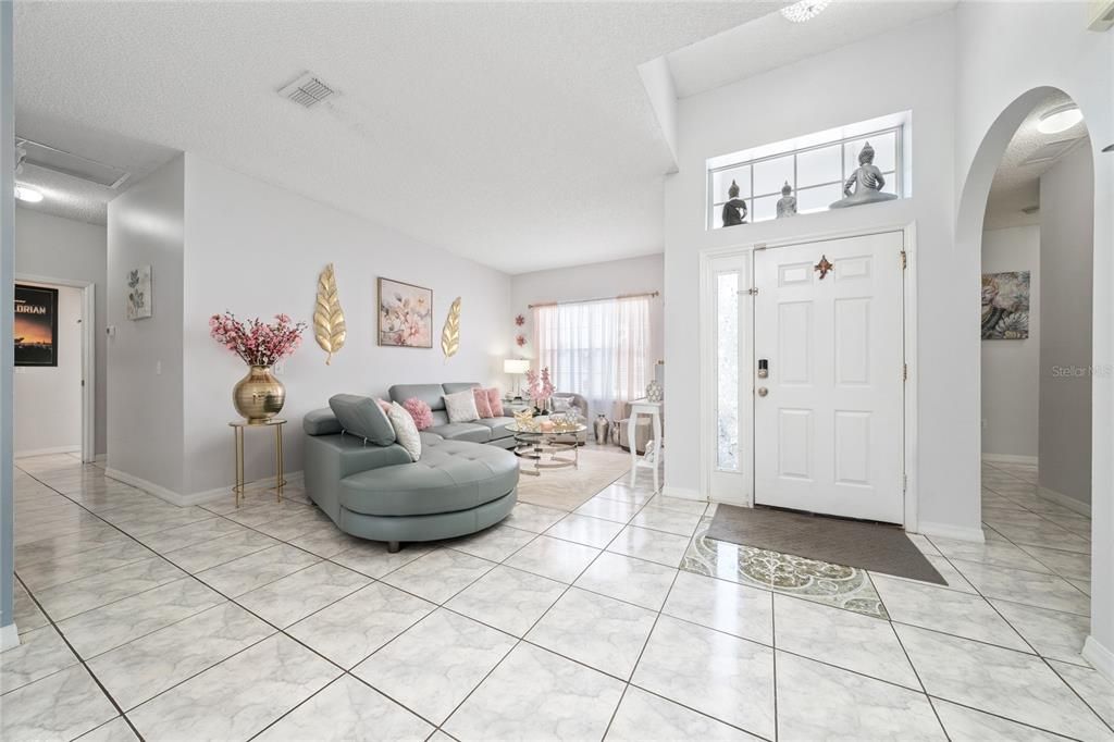 For Sale: $352,000 (4 beds, 3 baths, 2308 Square Feet)