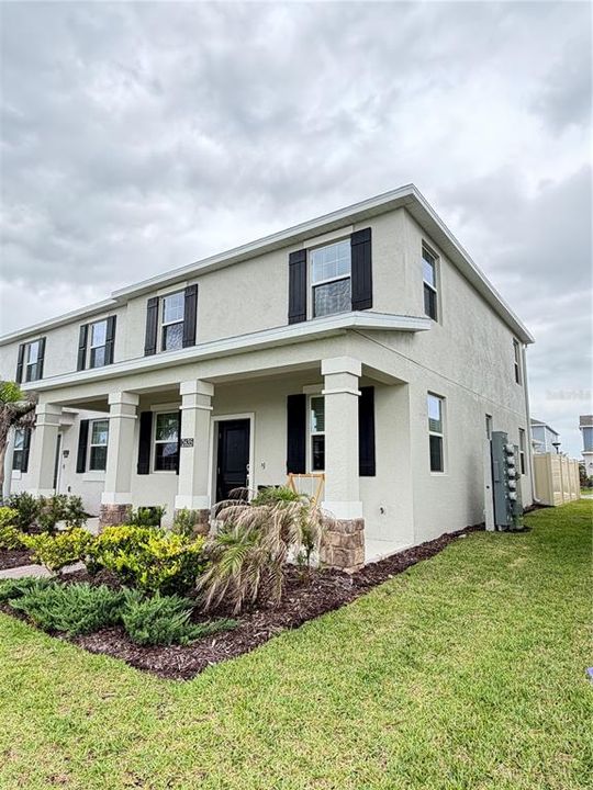 For Rent: $2,350 (3 beds, 2 baths, 1755 Square Feet)