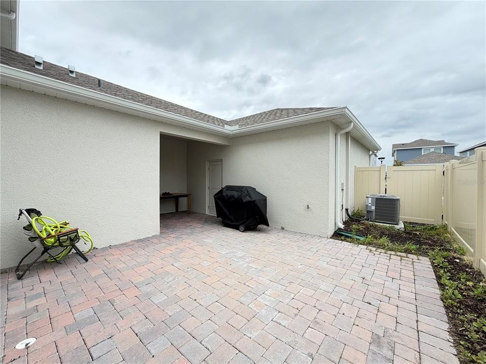 For Rent: $2,350 (3 beds, 2 baths, 1755 Square Feet)
