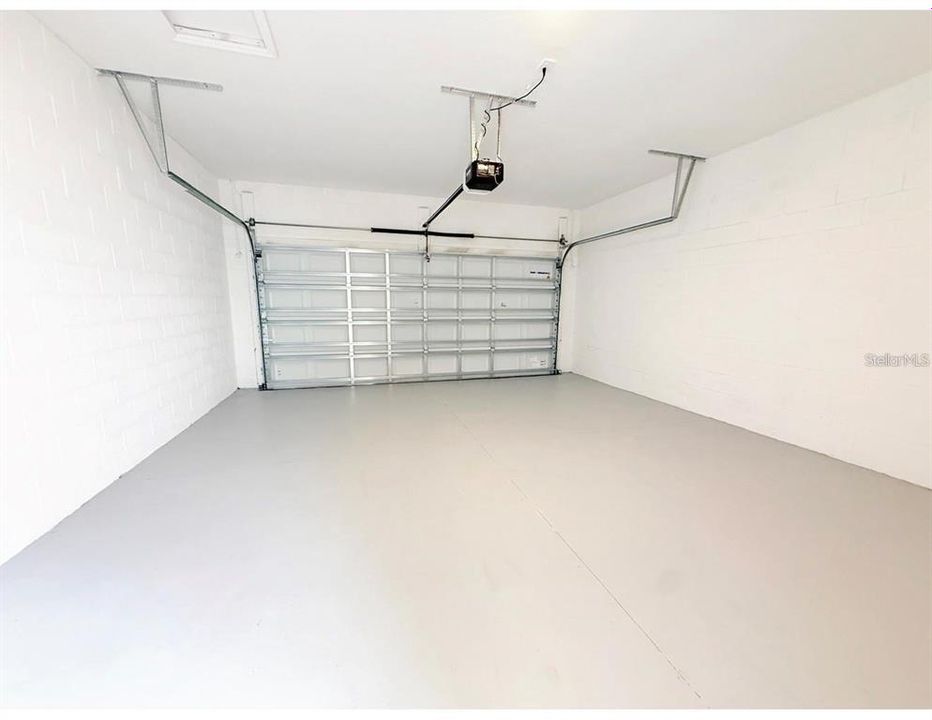 For Rent: $2,350 (3 beds, 2 baths, 1755 Square Feet)