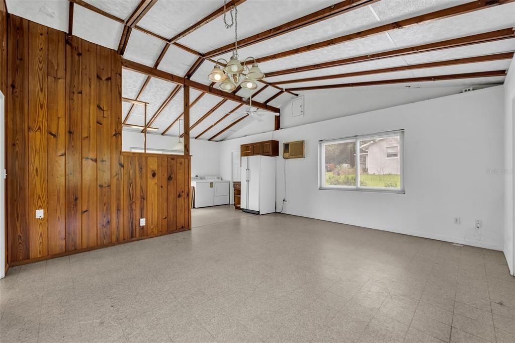 На продажу: $209,000 (3 спален, 2 ванн, 1040 Квадратных фут)