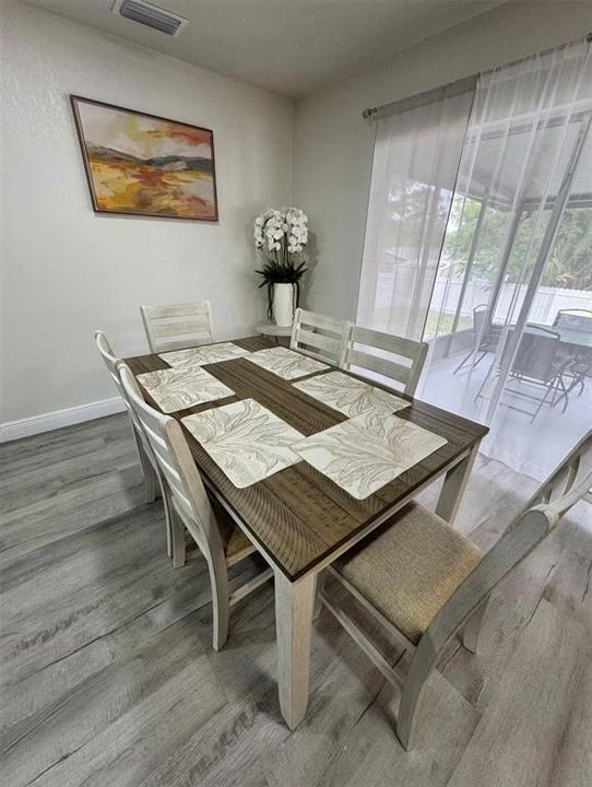 На продажу: $275,000 (2 спален, 2 ванн, 1062 Квадратных фут)