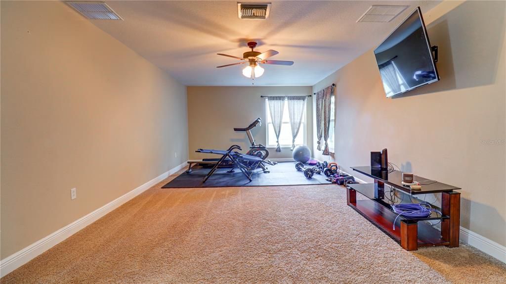 For Sale: $599,990 (5 beds, 3 baths, 3208 Square Feet)