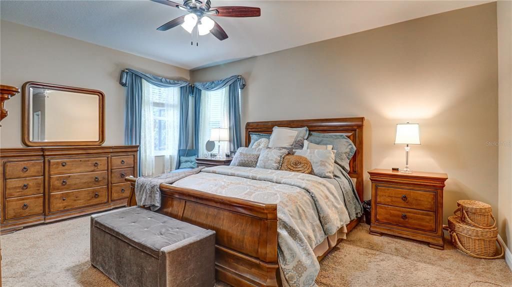 For Sale: $599,990 (5 beds, 3 baths, 3208 Square Feet)