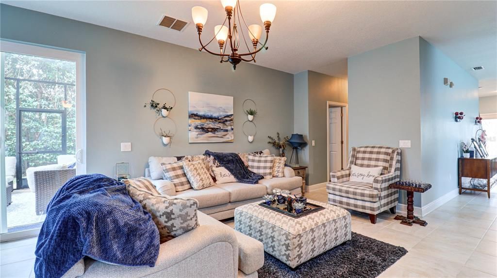 For Sale: $599,990 (5 beds, 3 baths, 3208 Square Feet)