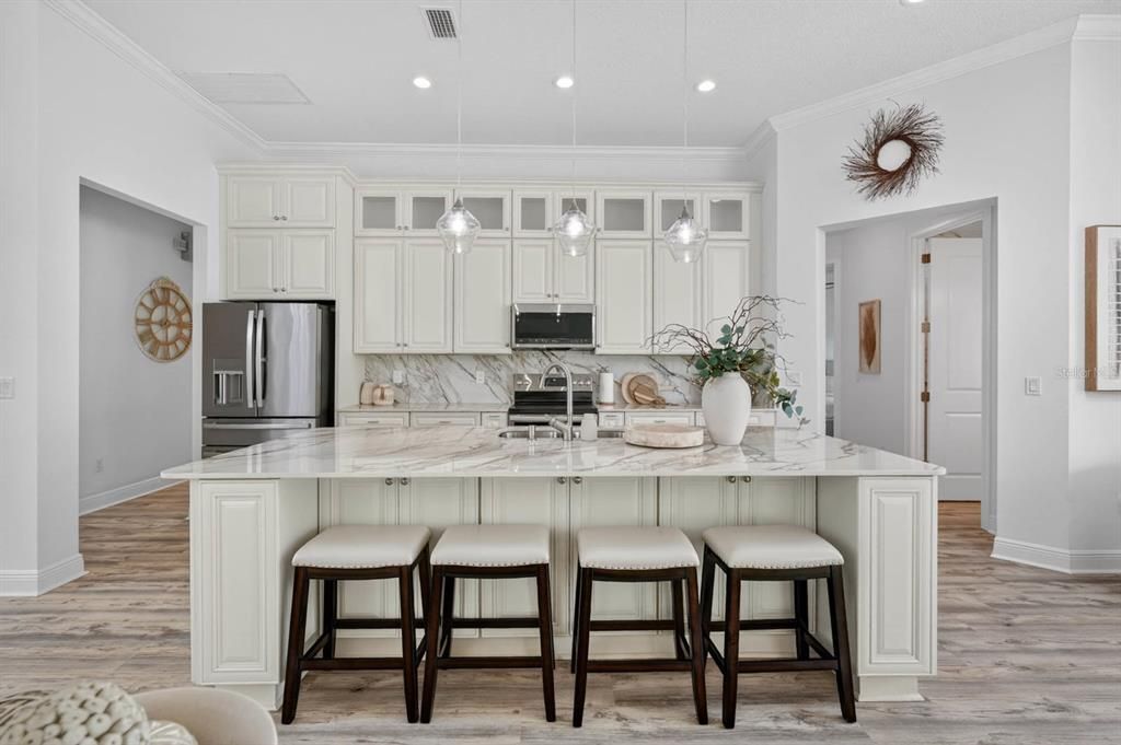 En Venta: $499,990 (3 camas, 2 baños, 2215 Pies cuadrados)