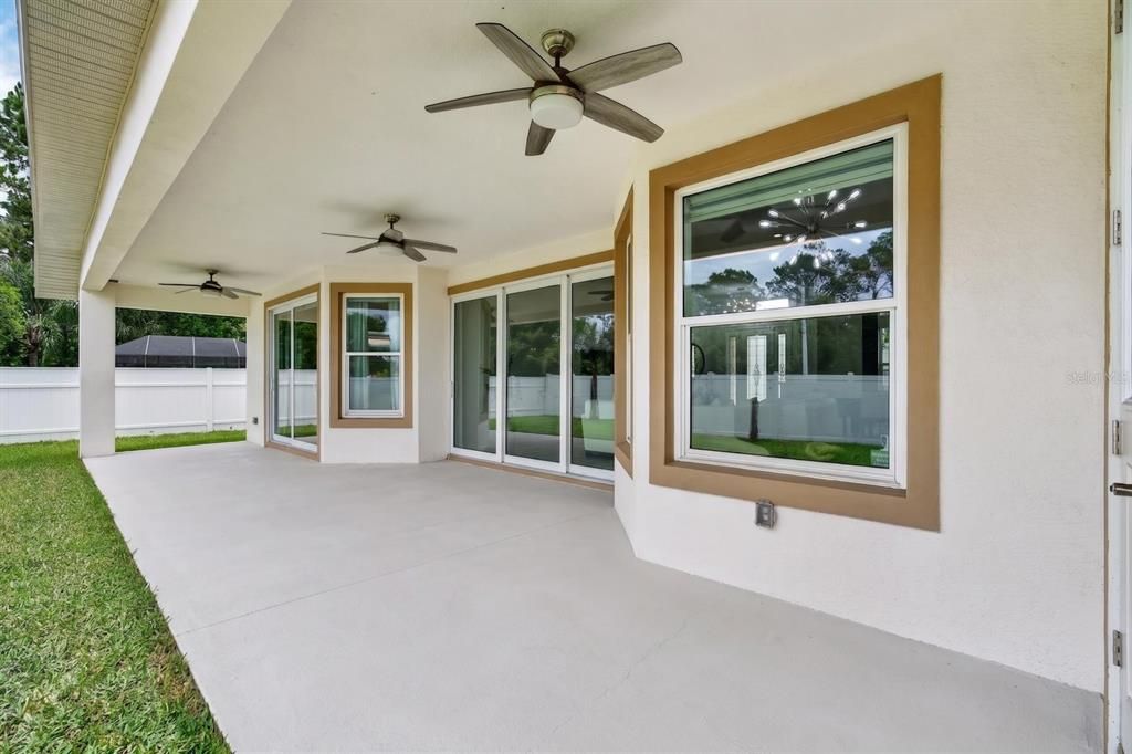 En Venta: $499,990 (3 camas, 2 baños, 2215 Pies cuadrados)