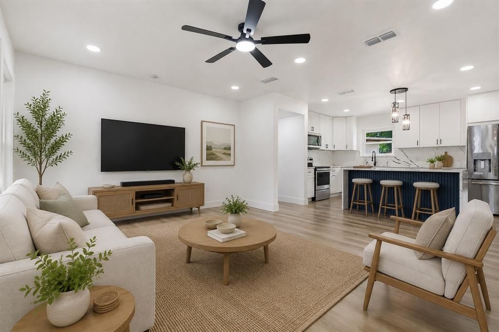 For Sale: $419,900 (3 beds, 3 baths, 1212 Square Feet)