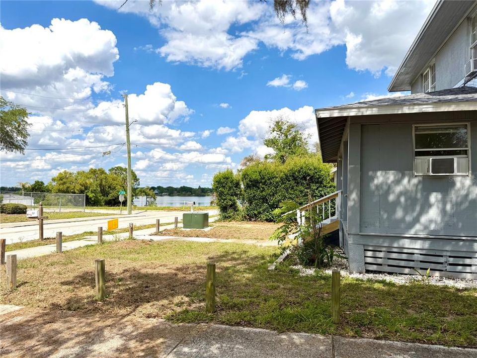 For Sale: $265,000 (6 beds, 3 baths, 2102 Square Feet)