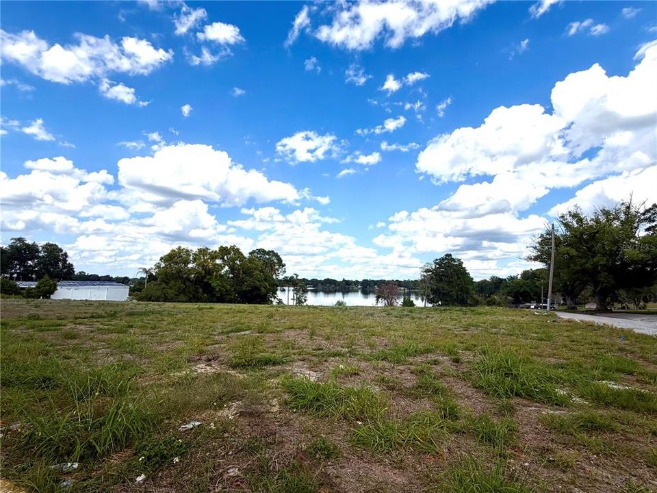 For Sale: $265,000 (6 beds, 3 baths, 2102 Square Feet)