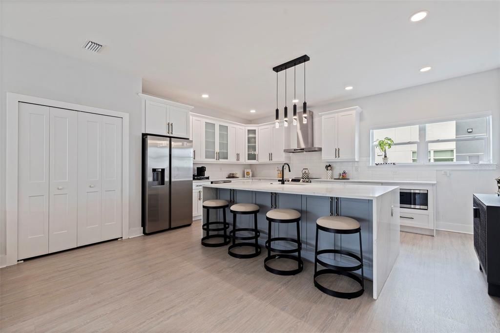 For Sale: $689,000 (4 beds, 3 baths, 2038 Square Feet)