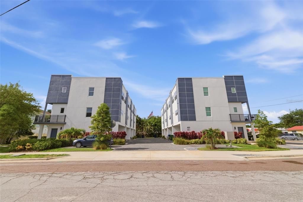 For Sale: $689,000 (4 beds, 3 baths, 2038 Square Feet)