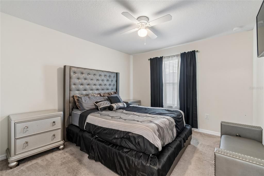 En Venta: $499,990 (5 camas, 3 baños, 2980 Pies cuadrados)