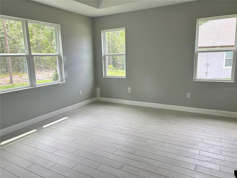 En Venta: $458,900 (4 camas, 2 baños, 2265 Pies cuadrados)