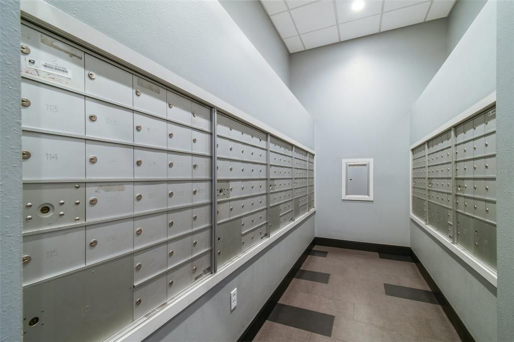 For Rent: $3,300 (2 beds, 2 baths, 1229 Square Feet)