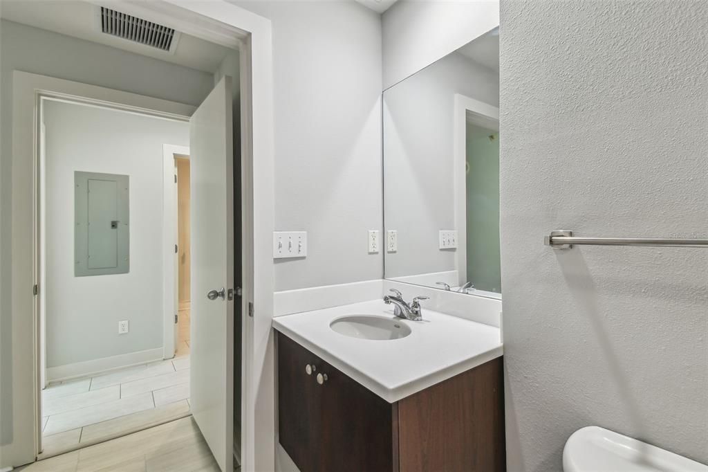 For Rent: $3,300 (2 beds, 2 baths, 1229 Square Feet)