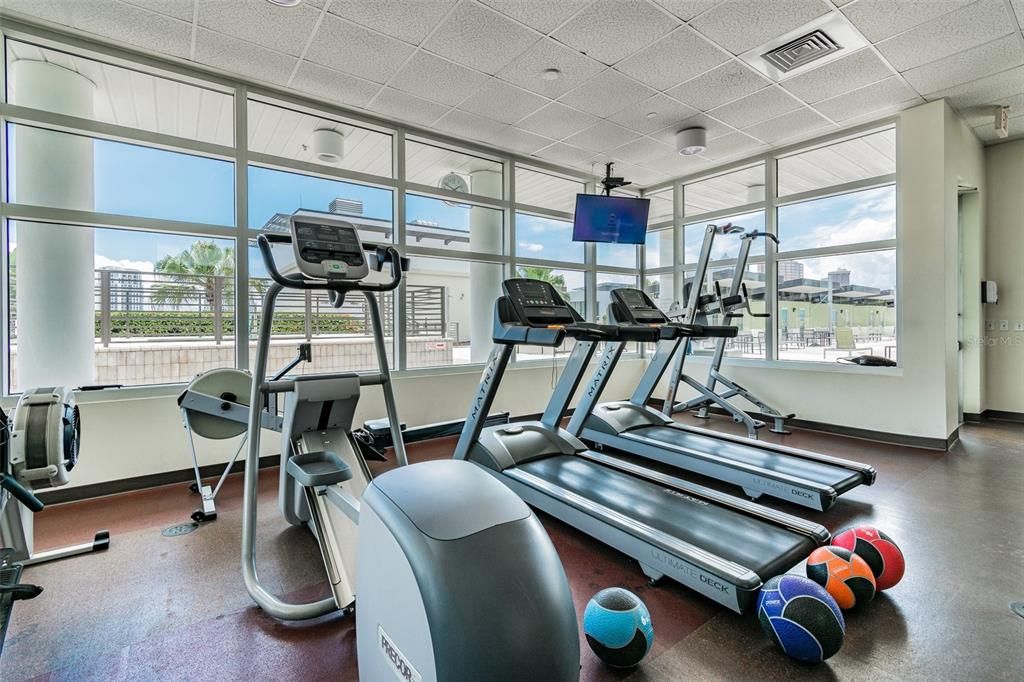 For Rent: $3,300 (2 beds, 2 baths, 1229 Square Feet)