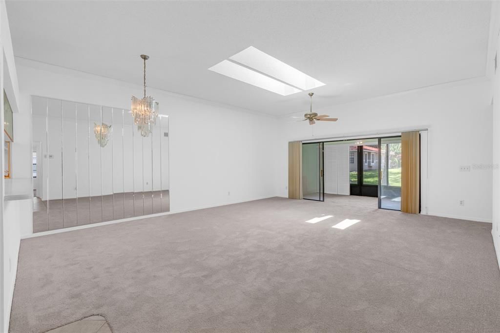 For Sale: $500,000 (3 beds, 2 baths, 1758 Square Feet)