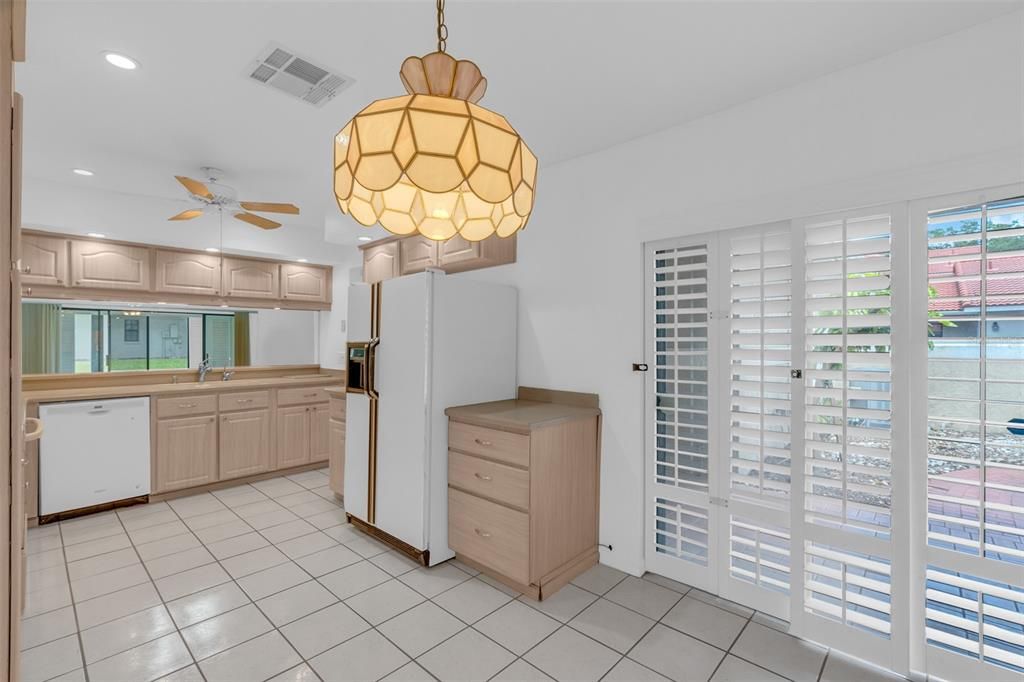 For Sale: $500,000 (3 beds, 2 baths, 1758 Square Feet)