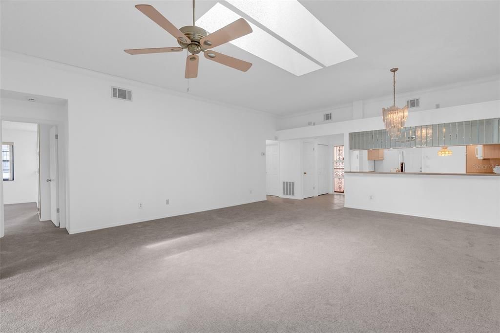 For Sale: $500,000 (3 beds, 2 baths, 1758 Square Feet)