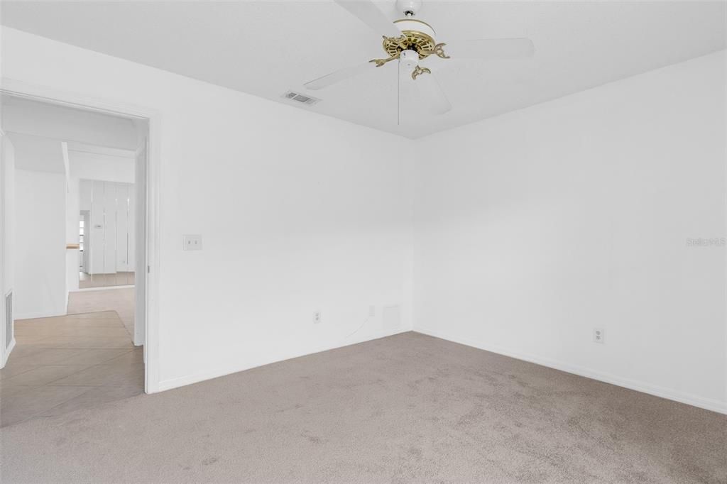 For Sale: $500,000 (3 beds, 2 baths, 1758 Square Feet)