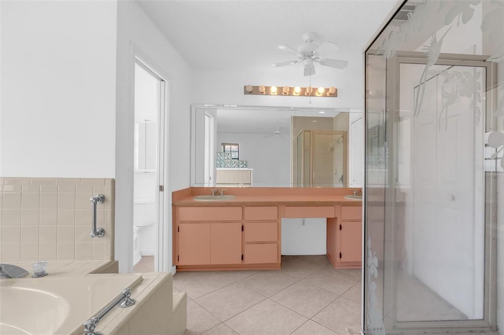 For Sale: $500,000 (3 beds, 2 baths, 1758 Square Feet)