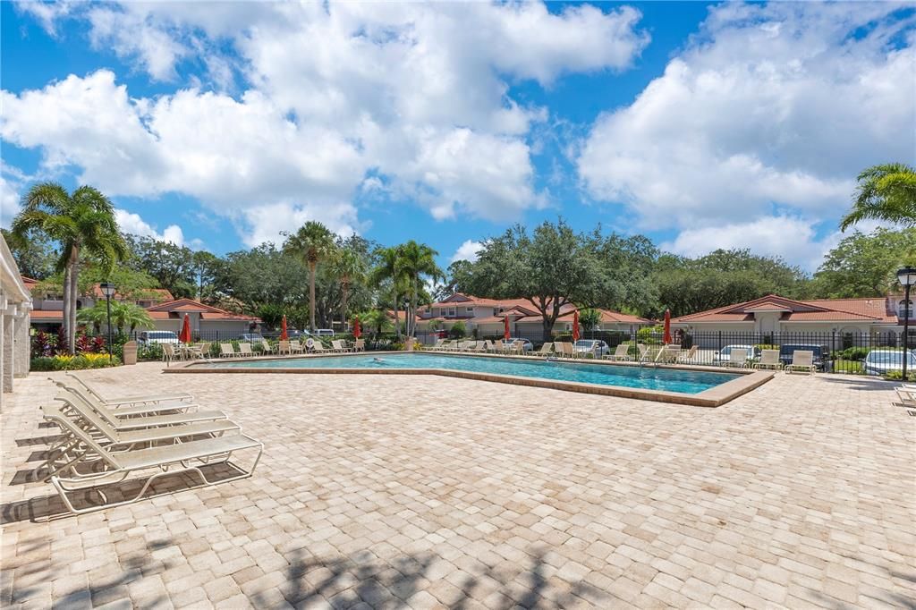 For Sale: $500,000 (3 beds, 2 baths, 1758 Square Feet)