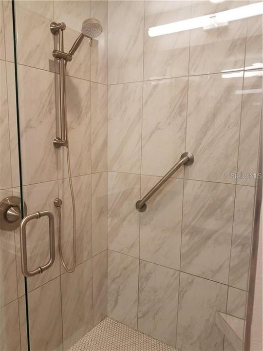 For Rent: $2,250 (1 beds, 1 baths, 595 Square Feet)