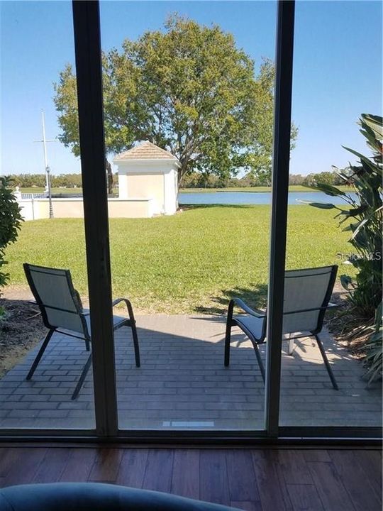 For Rent: $2,250 (1 beds, 1 baths, 595 Square Feet)