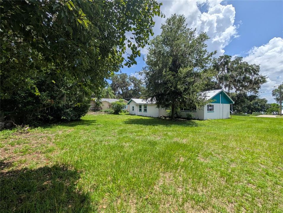 For Sale: $299,000 (3 beds, 2 baths, 3068 Square Feet)