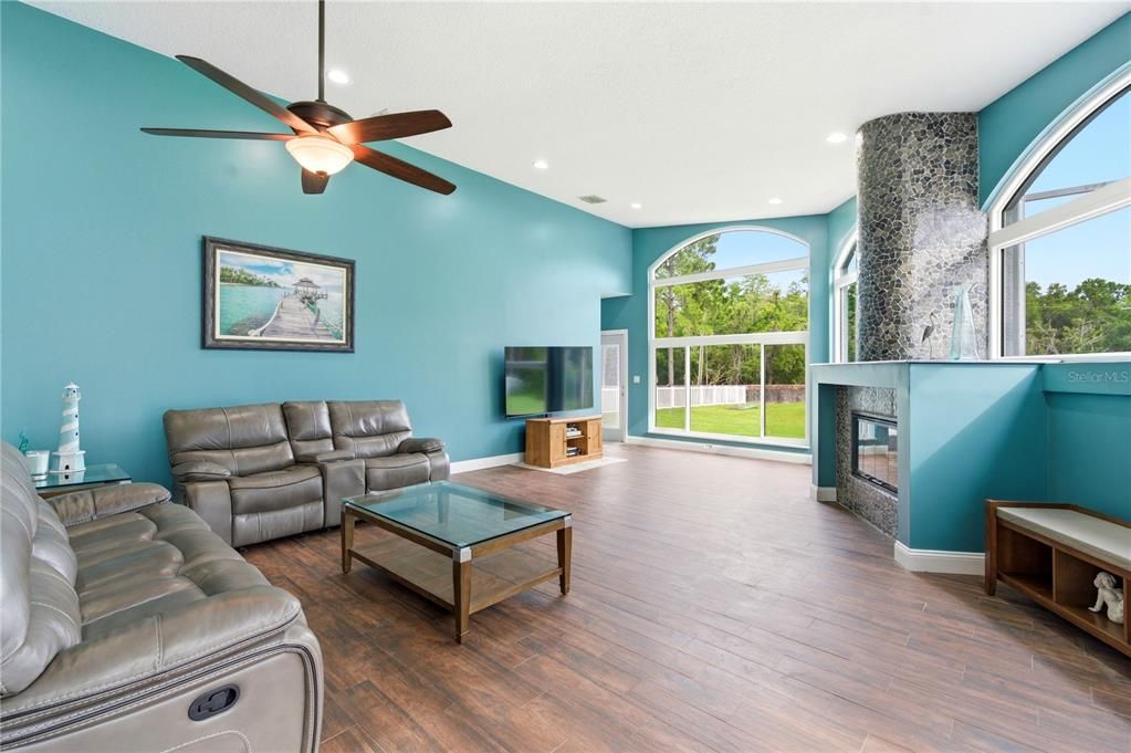 For Sale: $1,100,000 (5 beds, 3 baths, 3503 Square Feet)