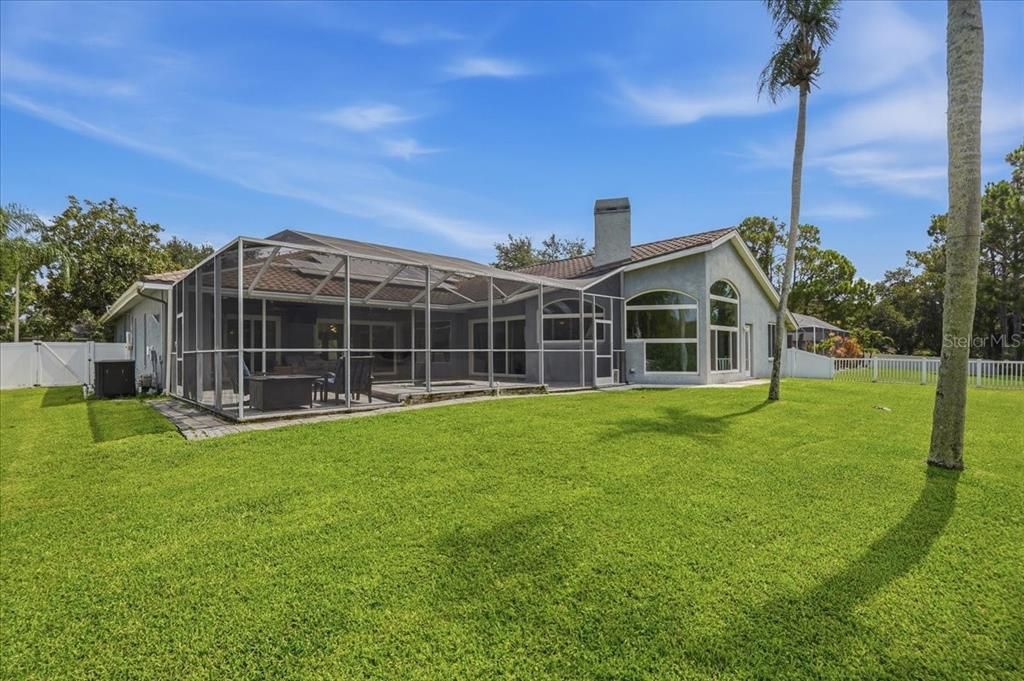 En Venta: $1,100,000 (5 camas, 3 baños, 3503 Pies cuadrados)