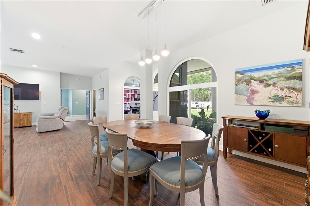 For Sale: $1,100,000 (5 beds, 3 baths, 3503 Square Feet)