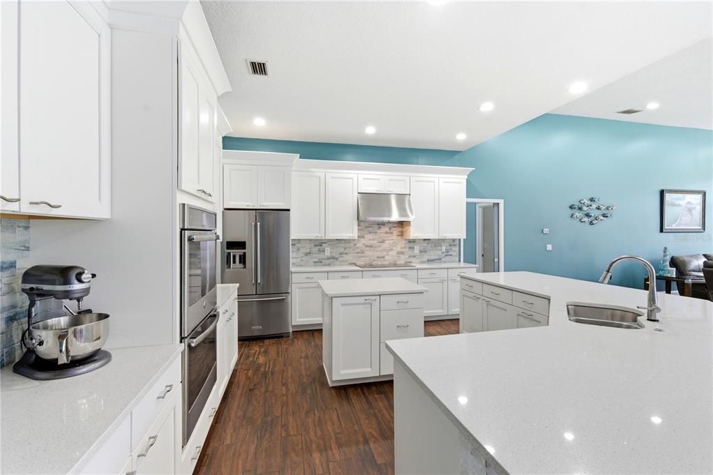 For Sale: $1,100,000 (5 beds, 3 baths, 3503 Square Feet)