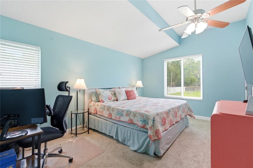 For Sale: $1,100,000 (5 beds, 3 baths, 3503 Square Feet)