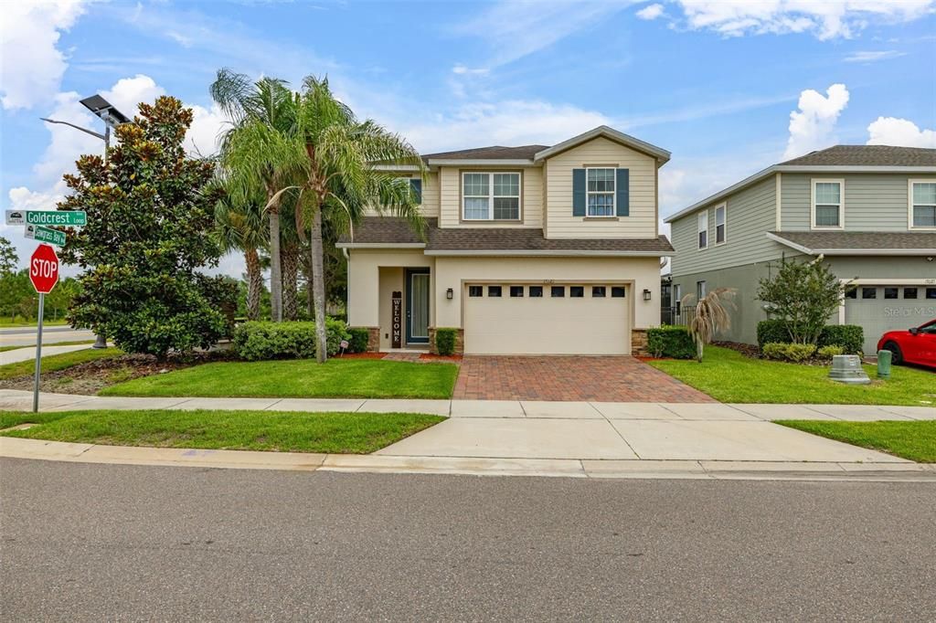 For Sale: $440,000 (3 beds, 2 baths, 1958 Square Feet)
