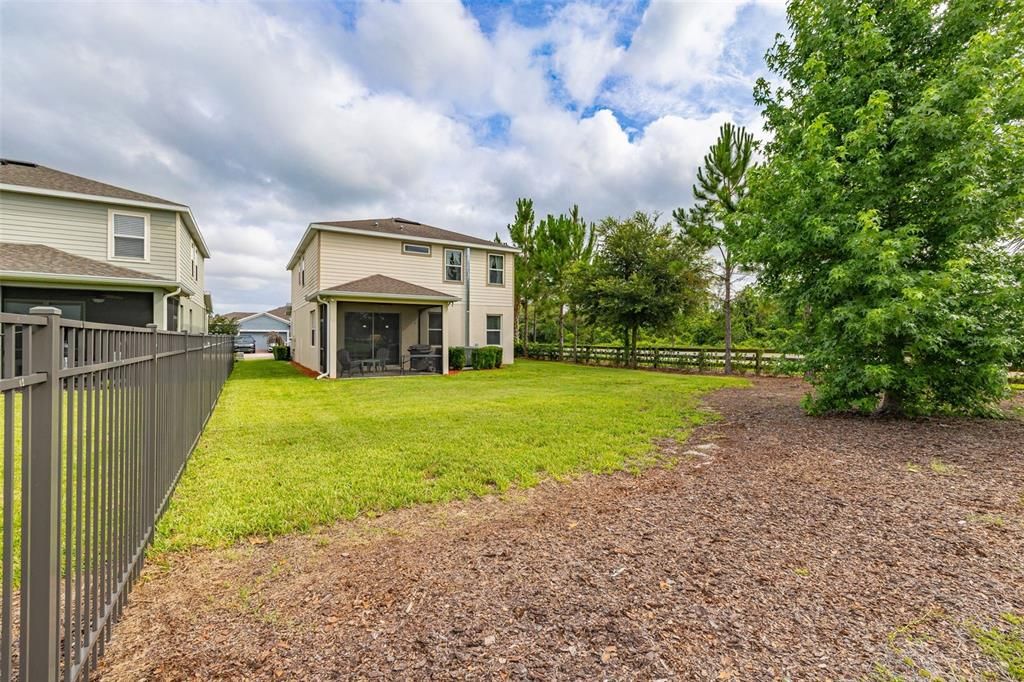 For Sale: $440,000 (3 beds, 2 baths, 1958 Square Feet)