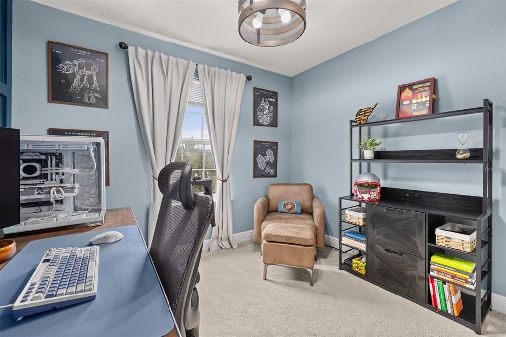 For Sale: $440,000 (3 beds, 2 baths, 1958 Square Feet)