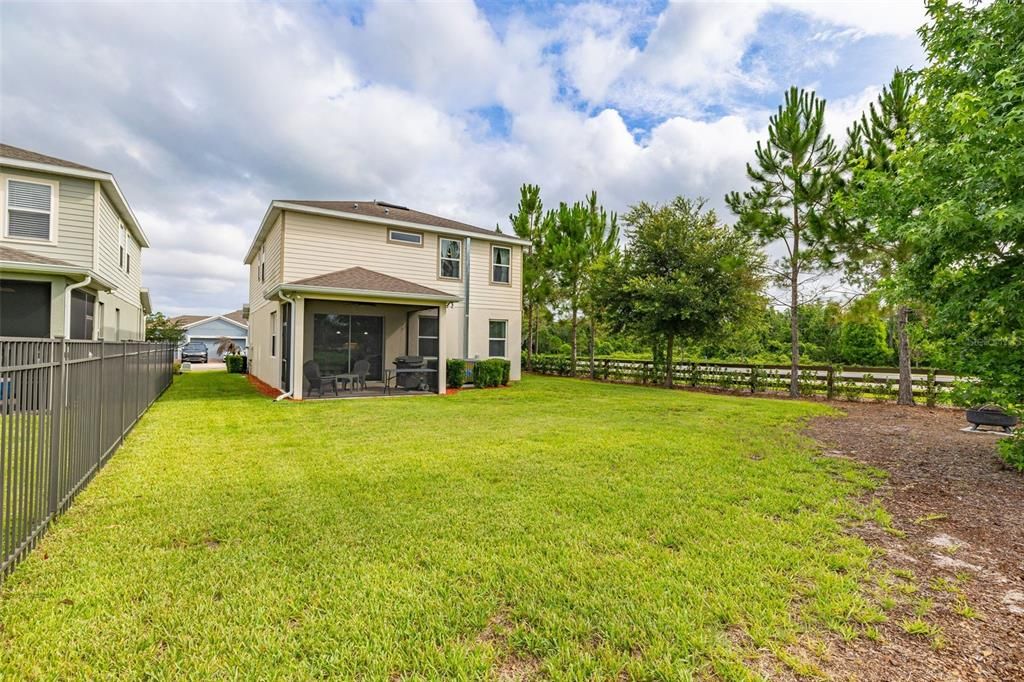 For Sale: $440,000 (3 beds, 2 baths, 1958 Square Feet)