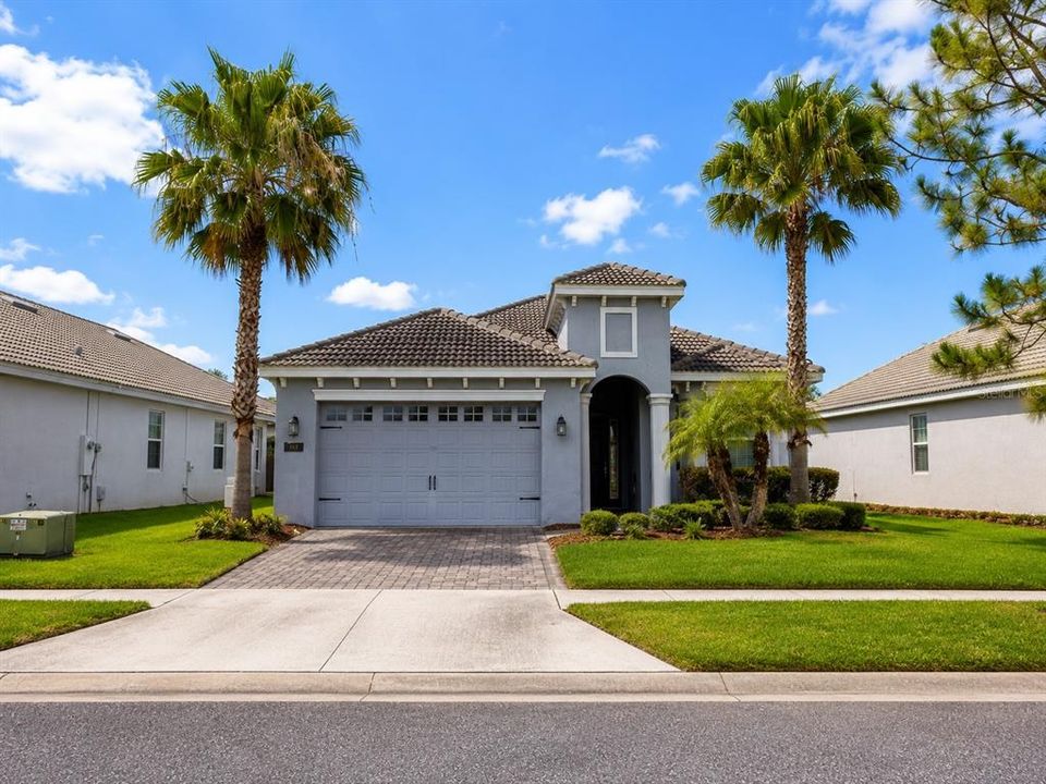 For Sale: $429,900 (4 beds, 2 baths, 2269 Square Feet)