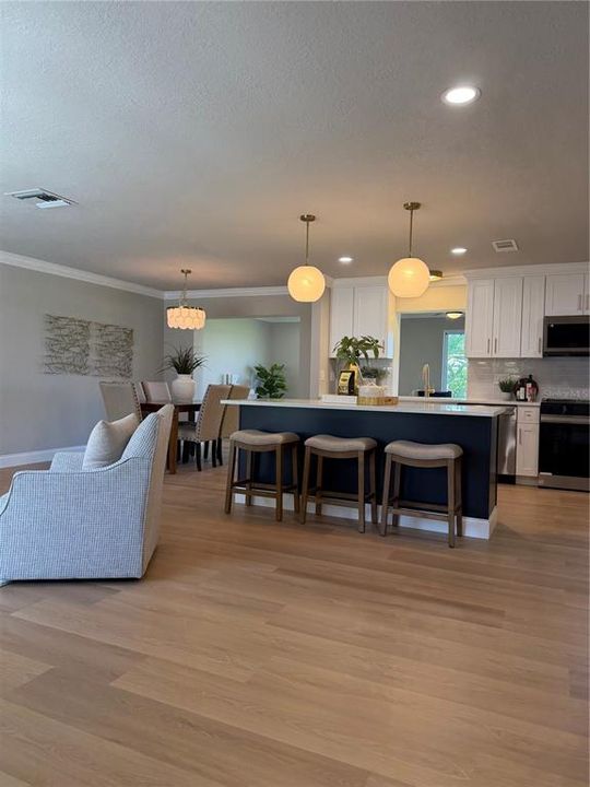 En Venta: $405,000 (2 camas, 2 baños, 1587 Pies cuadrados)