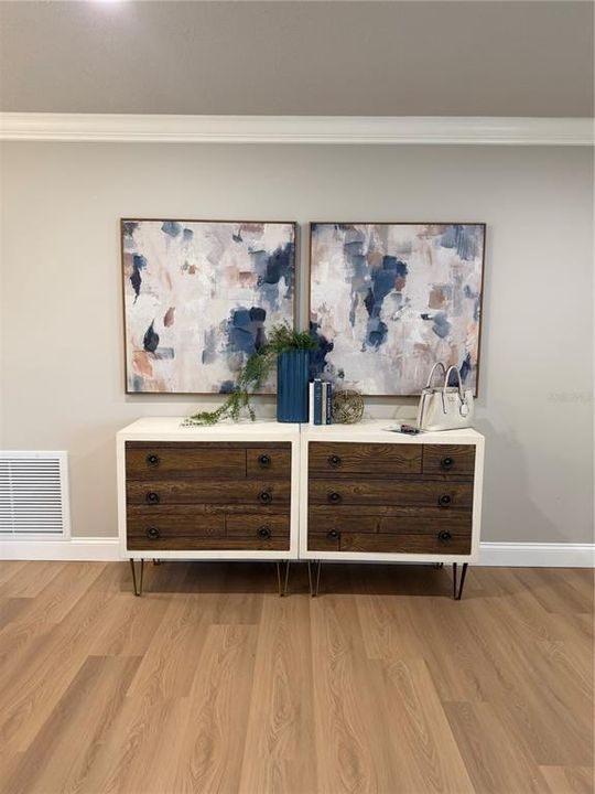 For Sale: $405,000 (2 beds, 2 baths, 1587 Square Feet)