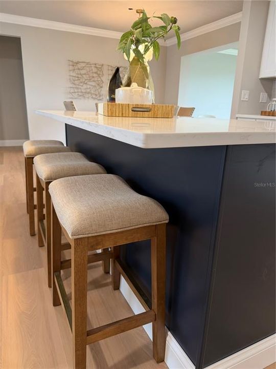 For Sale: $405,000 (2 beds, 2 baths, 1587 Square Feet)