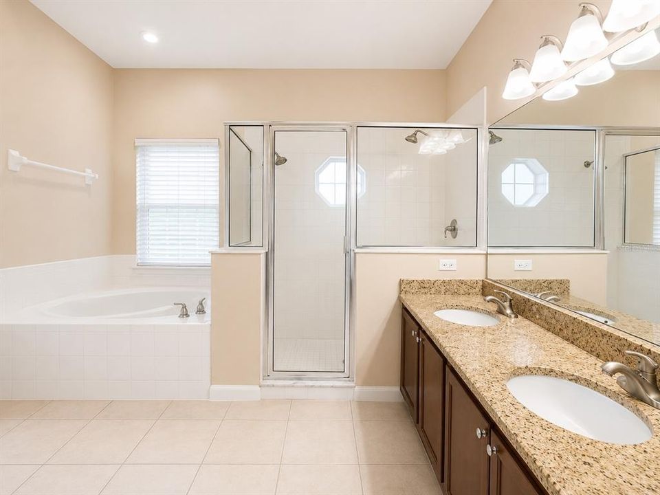 For Sale: $369,900 (3 beds, 2 baths, 1606 Square Feet)