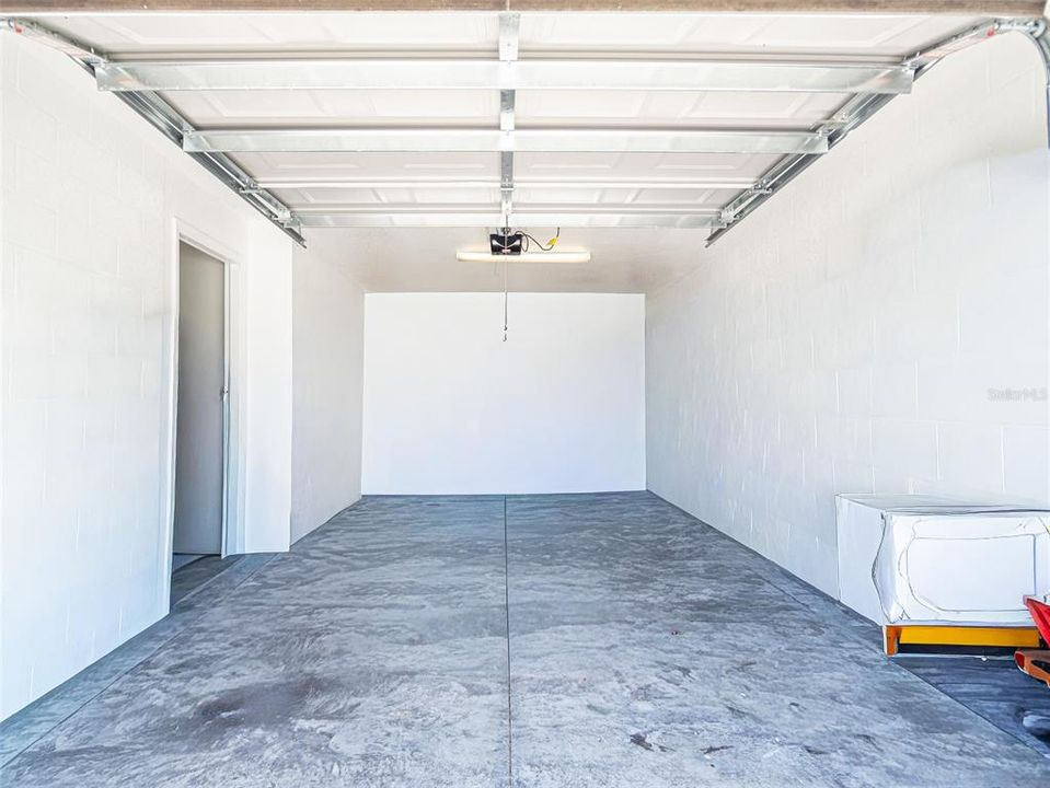 For Sale: $258,000 (3 beds, 2 baths, 1259 Square Feet)