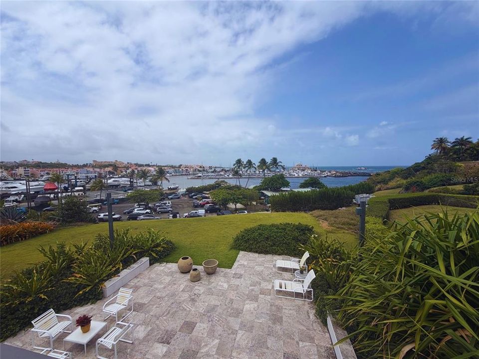 En Venta: $1,985,000 (3 camas, 4 baños, 3000 Pies cuadrados)