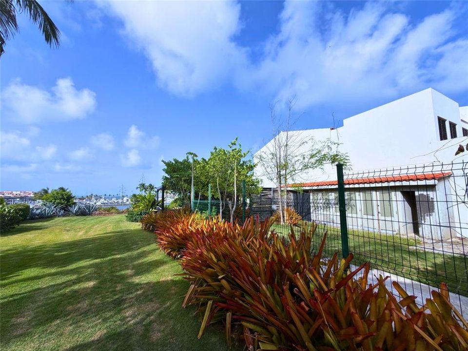 En Venta: $1,985,000 (3 camas, 4 baños, 3000 Pies cuadrados)