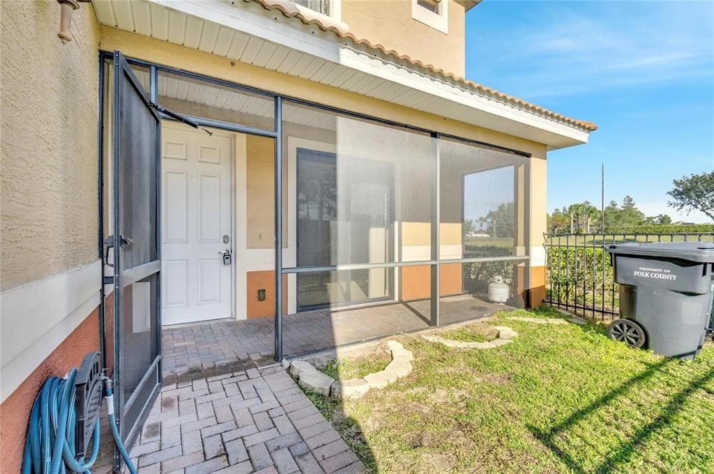 For Rent: $1,600 (3 beds, 3 baths, 1456 Square Feet)