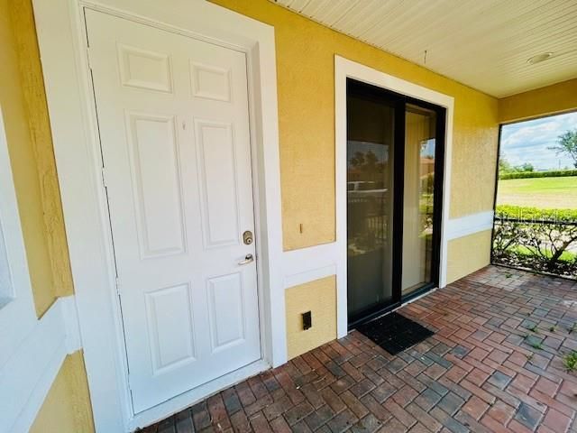 For Rent: $1,600 (3 beds, 3 baths, 1456 Square Feet)