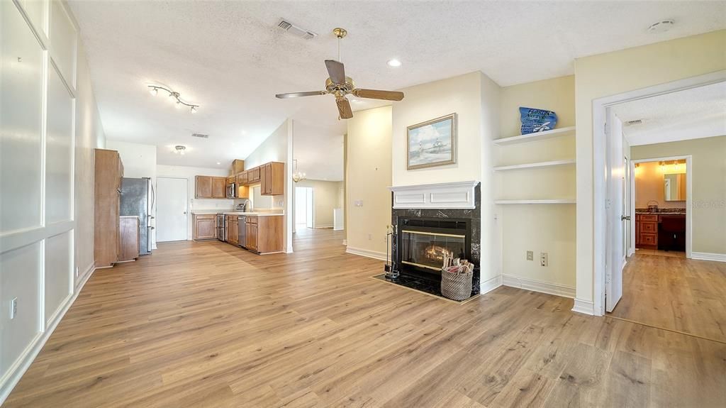 For Sale: $269,900 (3 beds, 2 baths, 1803 Square Feet)